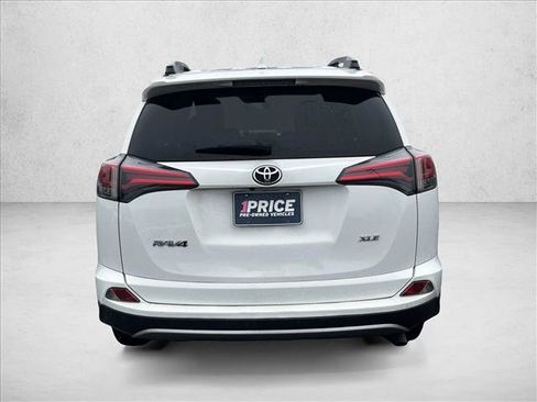 Used 2018 Toyota RAV4 XLE image 6