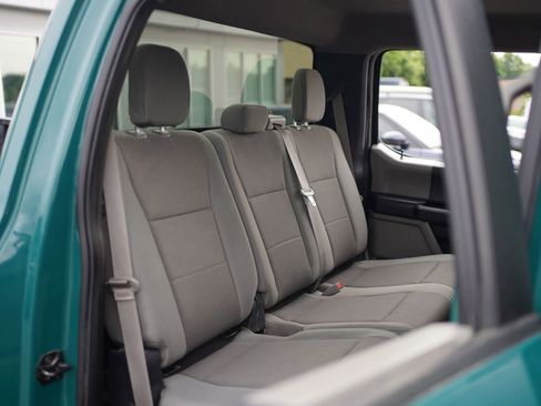 Used 2019 Ford F250 XL w/ Power Equipment Group AWD/4WD image 19