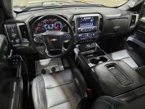 Used 2017 Chevrolet Silverado 1500 LTZ Z71 w/ Redline Edition AWD/4WD image 32