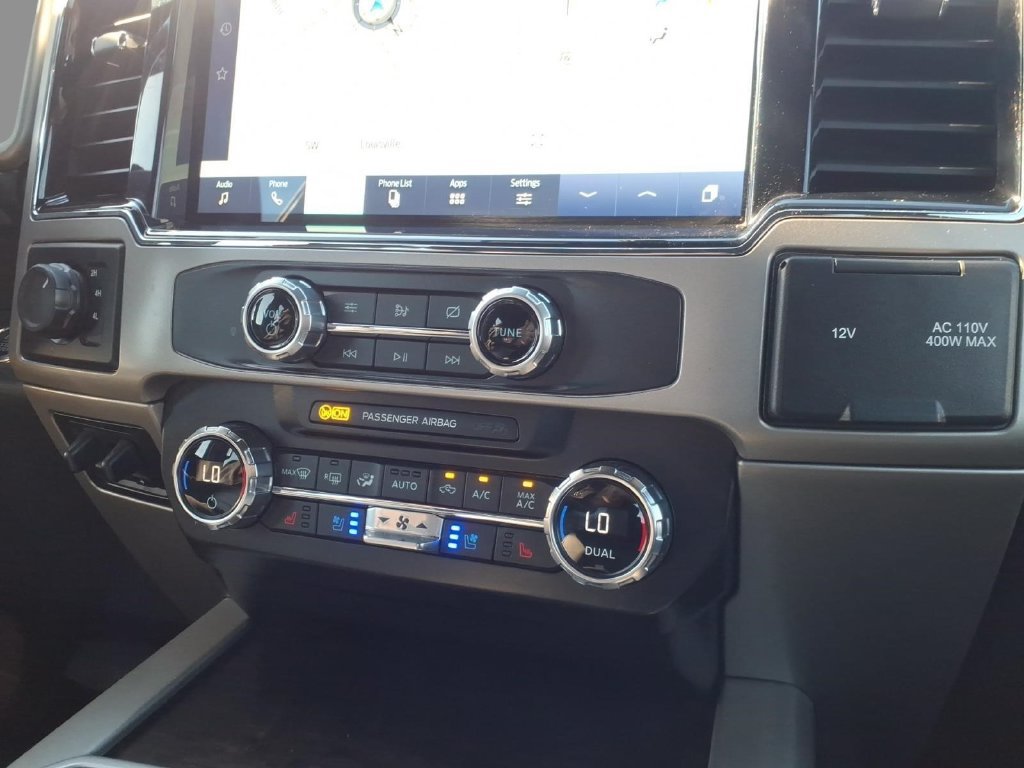 Used 2022 Ford F250 Lariat w/ Lariat Ultimate Package AWD/4WD image 27