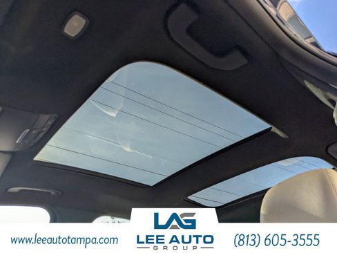 Used 2018 Mercedes-Benz C 300 Sedan w/ Premium Package image 19