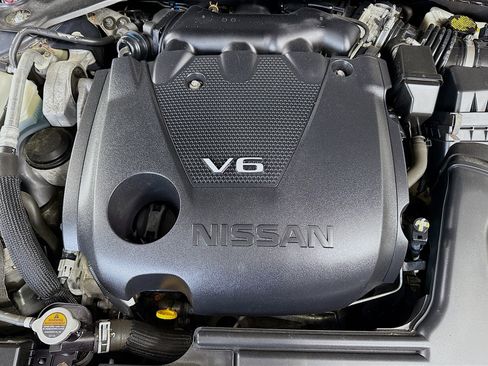 Used 2018 Nissan Maxima 3.5 SV image 39