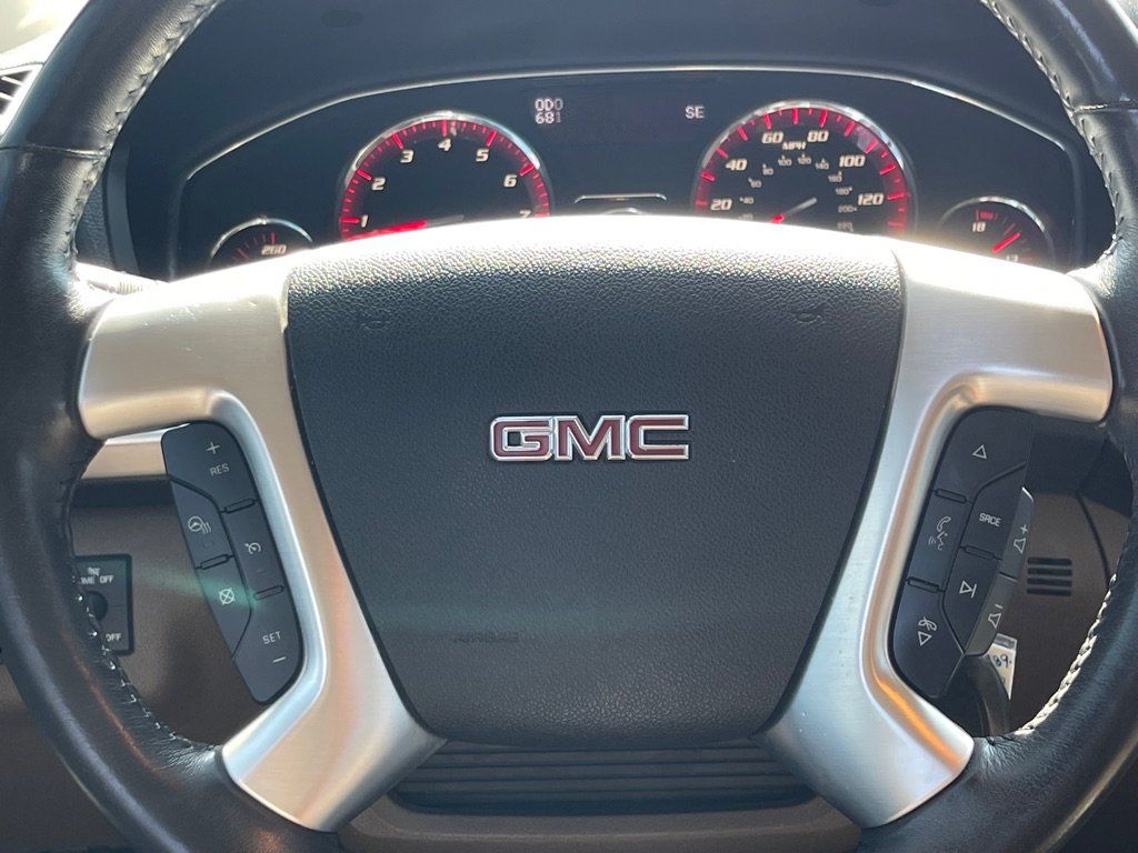 Used 2017 GMC Acadia Limited SLT FWD image 16