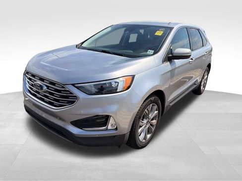 Used 2022 Ford Edge Titanium AWD/4WD image 3