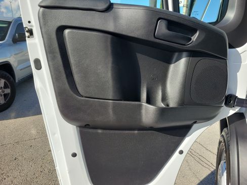 Used 2025 RAM ProMaster 2500 w/ U-Haul Equipment Group FWD image 22