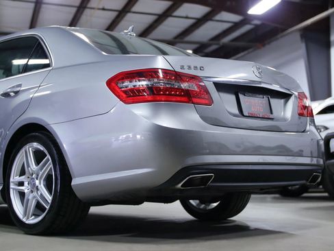 Used 2013 Mercedes-Benz E 350 Sedan image 15
