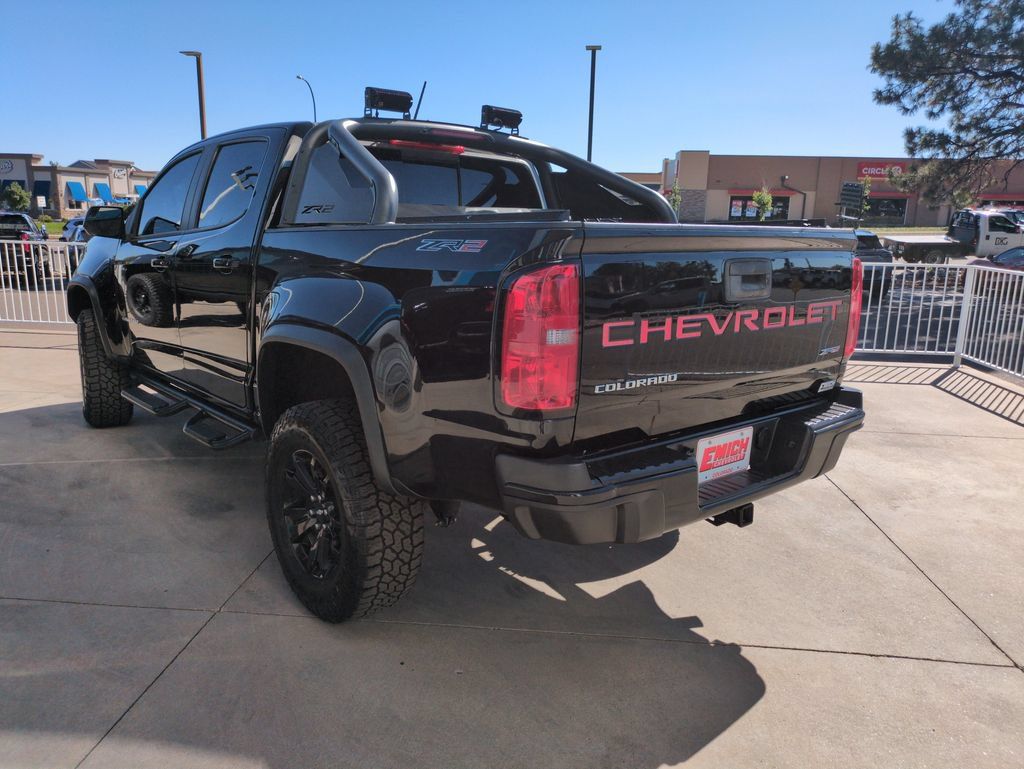 Used 2021 Chevrolet Colorado ZR2 w/ ZR2 Midnight Special Edition AWD/4WD image 3