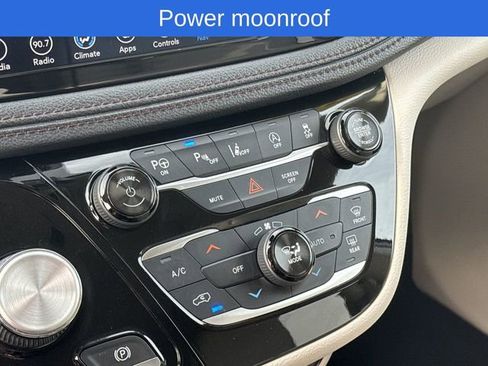 Used 2018 Chrysler Pacifica Limited w/ Advanced Safetytec Group image 23