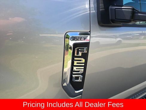 Used 2021 Ford F250 XLT w/ XLT Premium Package AWD/4WD image 7