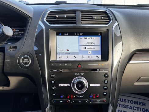 Used 2018 Ford Explorer Limited w/ Equipment Group 301A image 16