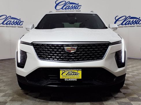 Used 2024 Cadillac XT4 Premium Luxury w/ LPO, Floor Liner Package FWD image 3