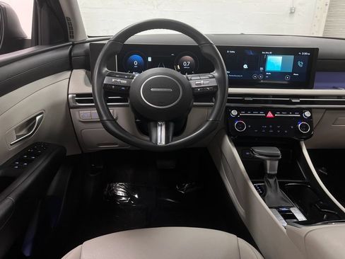 Used 2025 Hyundai Tucson SEL FWD image 15