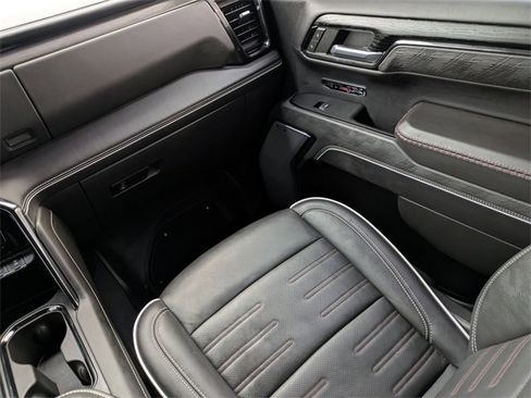 Used 2024 GMC Sierra 1500 AT4X image 19