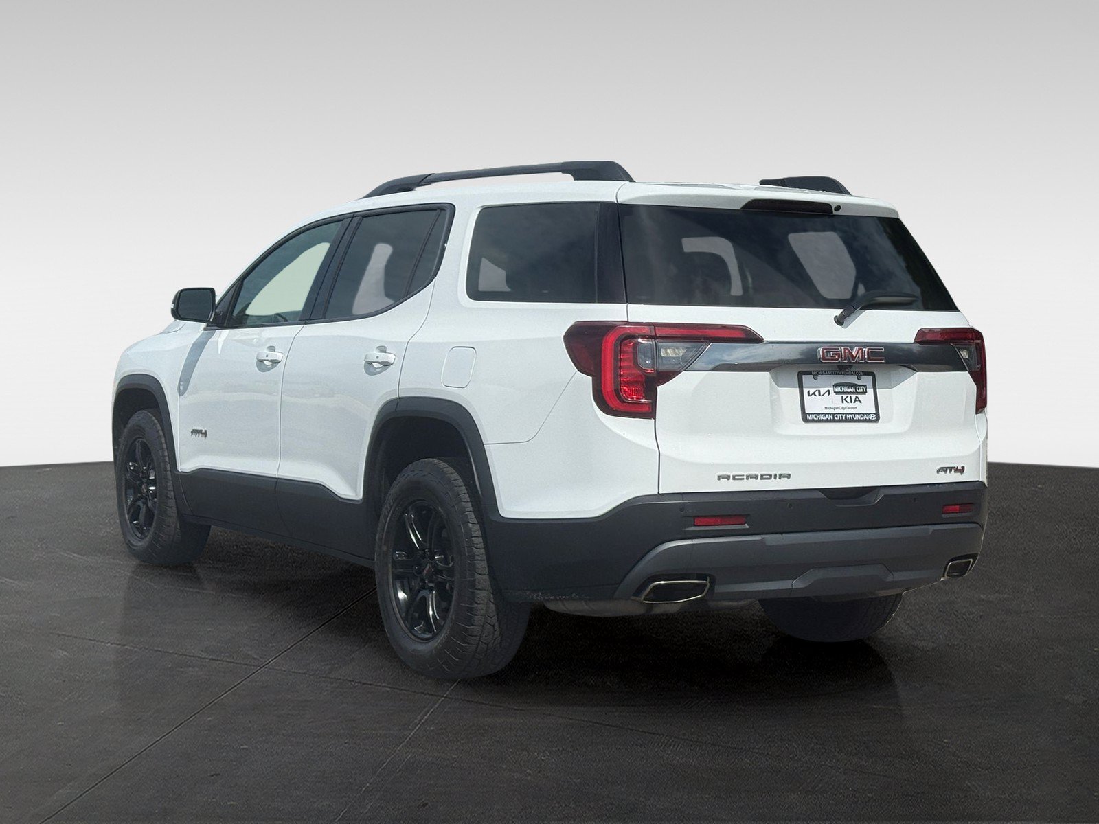 Used 2021 GMC Acadia AT4 w/ LPO, Floor Liner Package AWD/4WD image 7
