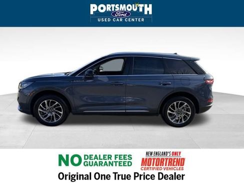 Used 2022 Lincoln Corsair AWD w/ Equipment Group 101A image 2