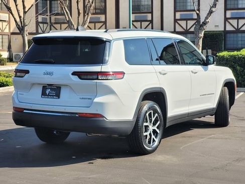 Used 2024 Jeep Grand Cherokee L Limited w/ Luxury Tech Group II image 5