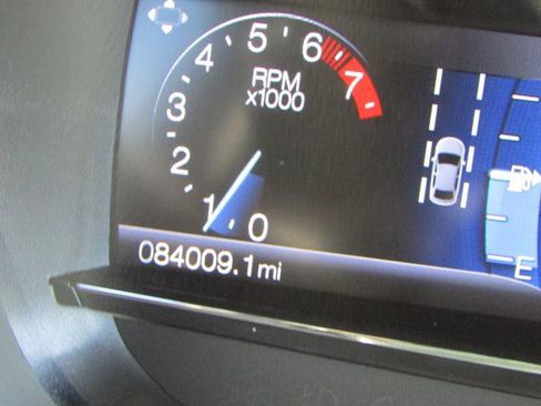 Certified 2018 Ford Explorer XLT w/ Equipment Group 201A image 18