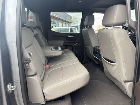Used 2022 GMC Sierra 1500 SLT image 16