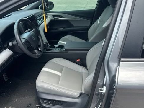 Used 2026 Toyota Camry SE FWD image 18