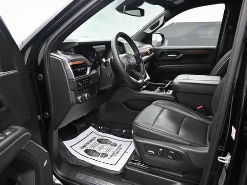 Used 2025 GMC Yukon Denali AWD/4WD image 10