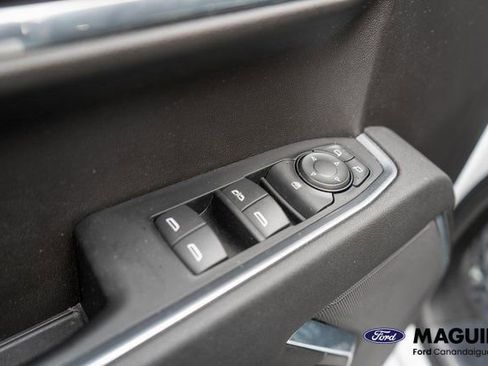 Used 2023 Chevrolet Silverado 1500 LT AWD/4WD image 14