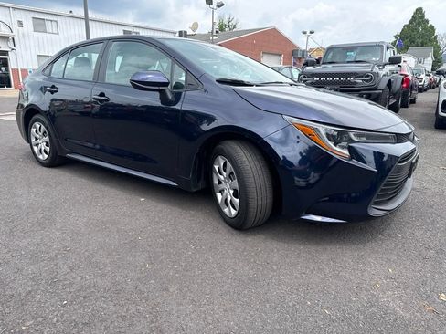 Used 2024 Toyota Corolla LE FWD image 3