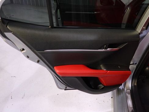 Used 2022 Toyota Camry XSE image 31