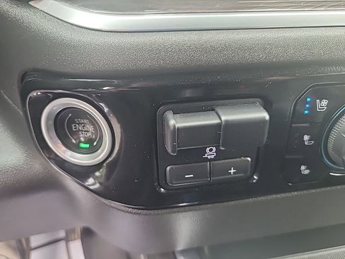 Certified 2022 Chevrolet Silverado 1500 LTZ w/ LTZ Convenience Package II image 26