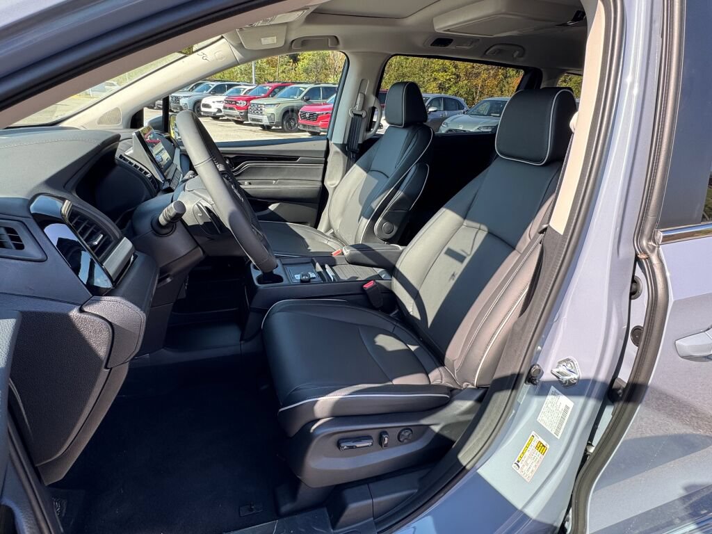 New 2027 Honda Odyssey Touring image 7