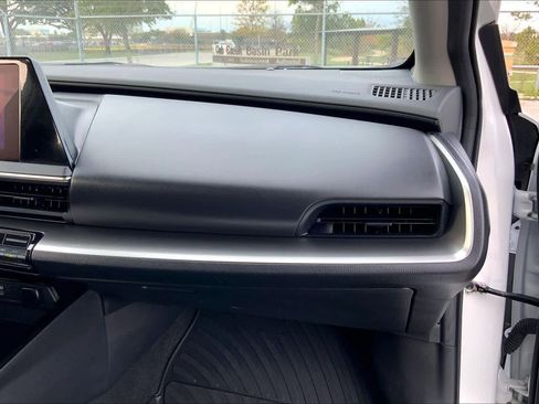 Certified 2023 Toyota Prius LE image 17