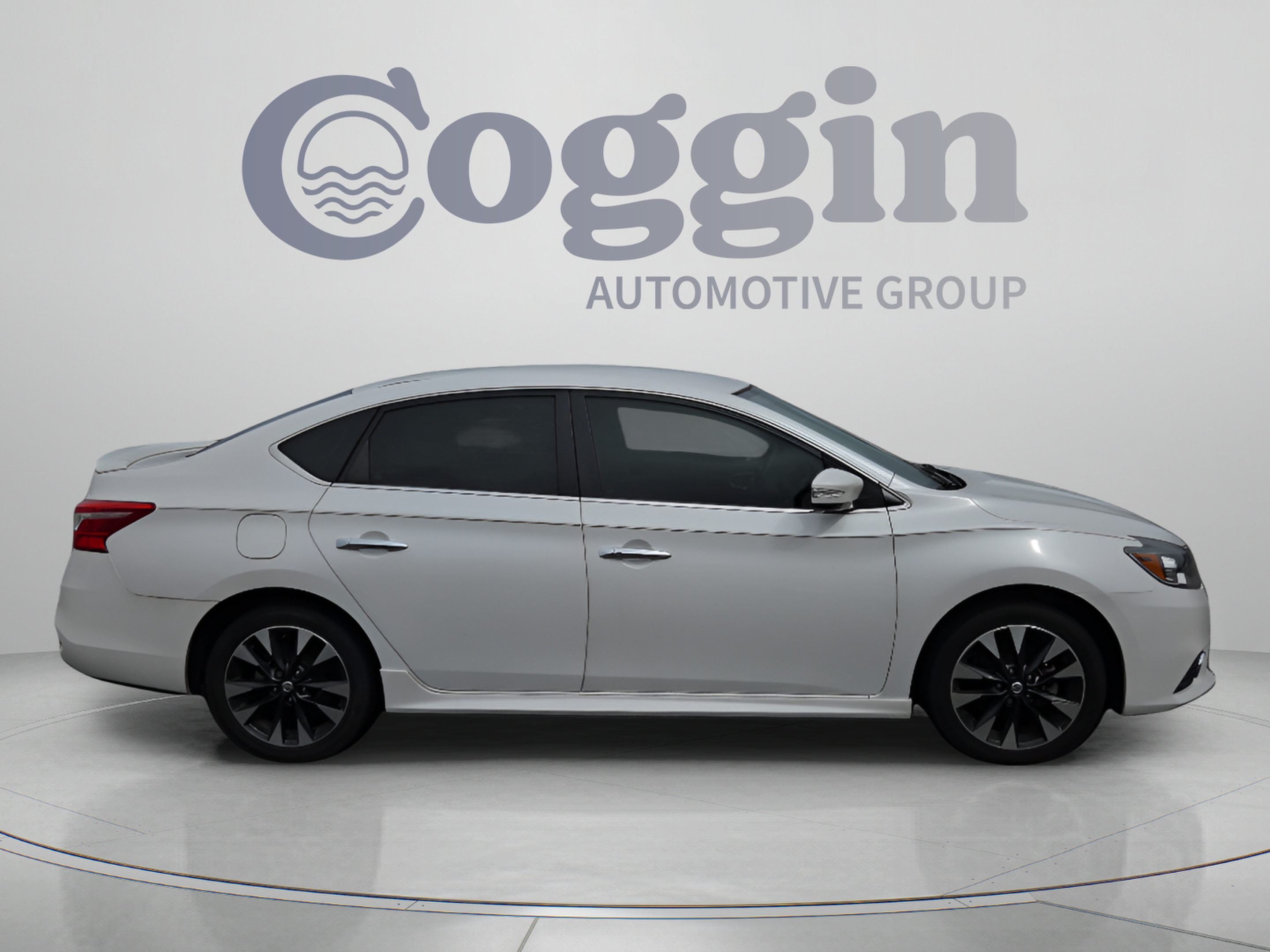 Used 2019 Nissan Sentra SR FWD image 6
