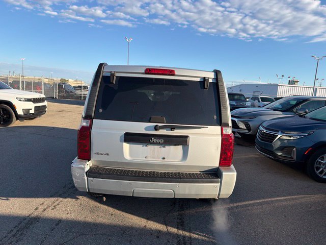 Used 2008 Jeep Commander Sport AWD/4WD image 25