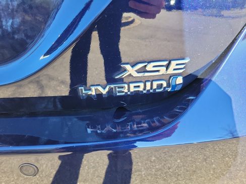 Used 2022 Toyota Camry XSE image 31