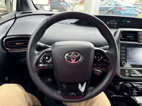 Used 2021 Toyota Prius FWD image 12