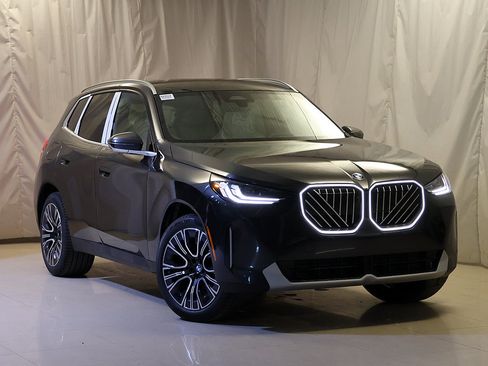 Used 2026 BMW X3 xDrive30i w/ Premium Package AWD/4WD image 1