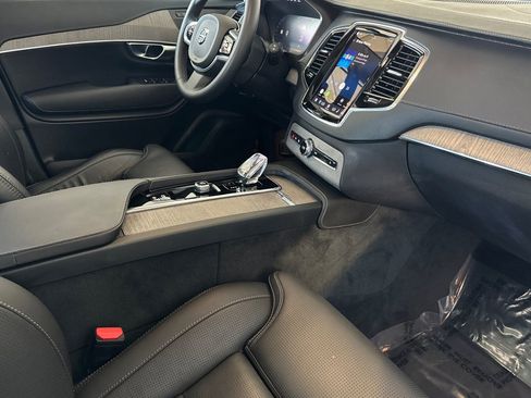 Used 2023 Volvo XC90 T8 Ultimate w/ Protection Package Premier AWD/4WD image 19