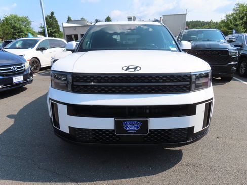 Used 2024 Hyundai Santa Fe Calligraphy AWD/4WD image 2
