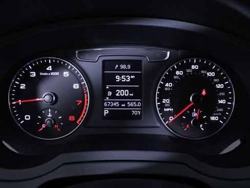 Used 2018 Audi Q3 2.0T Premium image 20