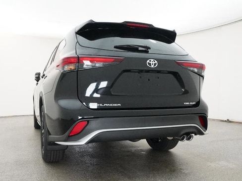 New 2026 Toyota Highlander XSE image 22
