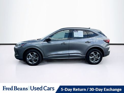 Used 2023 Ford Escape ST-Line w/ Tech Pack #1 AWD/4WD image 4
