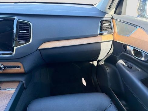 Used 2024 Volvo XC90 B5 Plus image 18