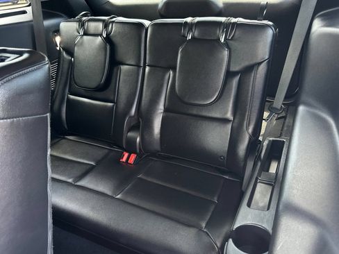 Used 2023 Ford Explorer Limited AWD/4WD image 15