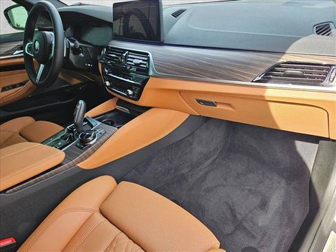 Used 2023 BMW 540i w/ Executive Package RWD image 22