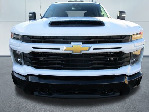 New 2026 Chevrolet Silverado 2500 Custom w/ Custom Value Package image 12