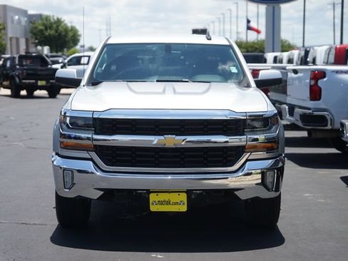 Used 2017 Chevrolet Silverado 1500 LT w/ Texas Edition RWD image 3