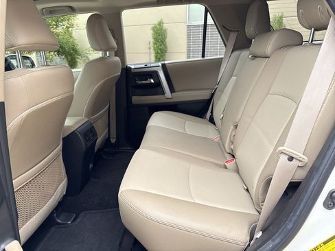 Used 2023 Toyota 4Runner SR5 Premium w/ Moonroof Package RWD image 30