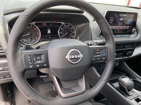 New 2026 Nissan Rogue SV w/ Cold Weather Package AWD/4WD image 12