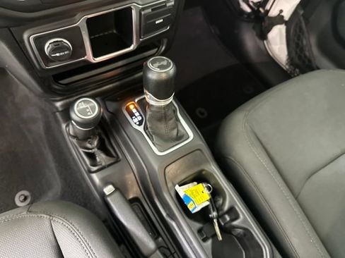 Used 2020 Jeep Wrangler Unlimited Sport AWD/4WD image 20