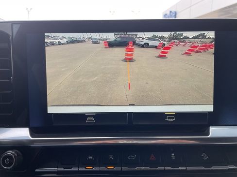 Used 2024 Chevrolet Silverado 1500 LT Trail Boss w/ Protection Package image 25