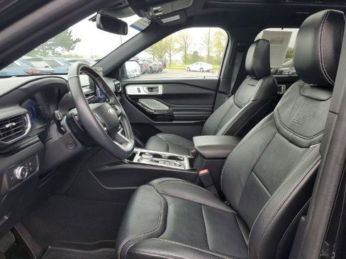 Certified 2021 Ford Explorer ST w/ Equipment Group 401A AWD/4WD image 5
